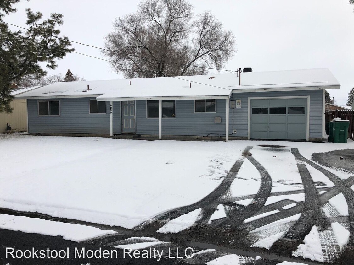 Foto principal - 3 br, 1 bath House - 3830 Kelley Dr