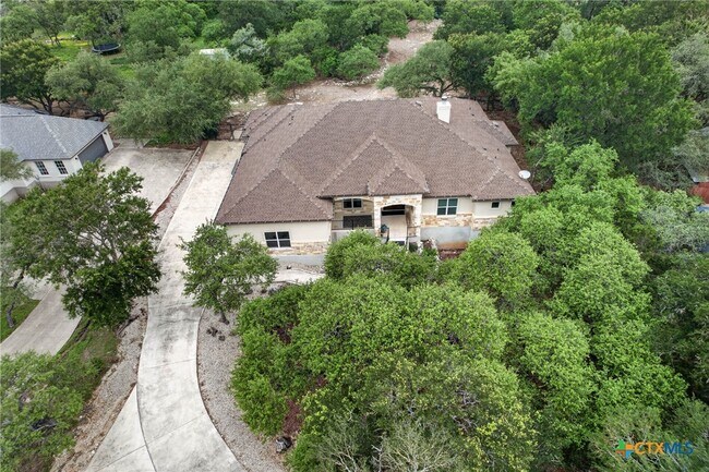Building Photo - 219 Winding View