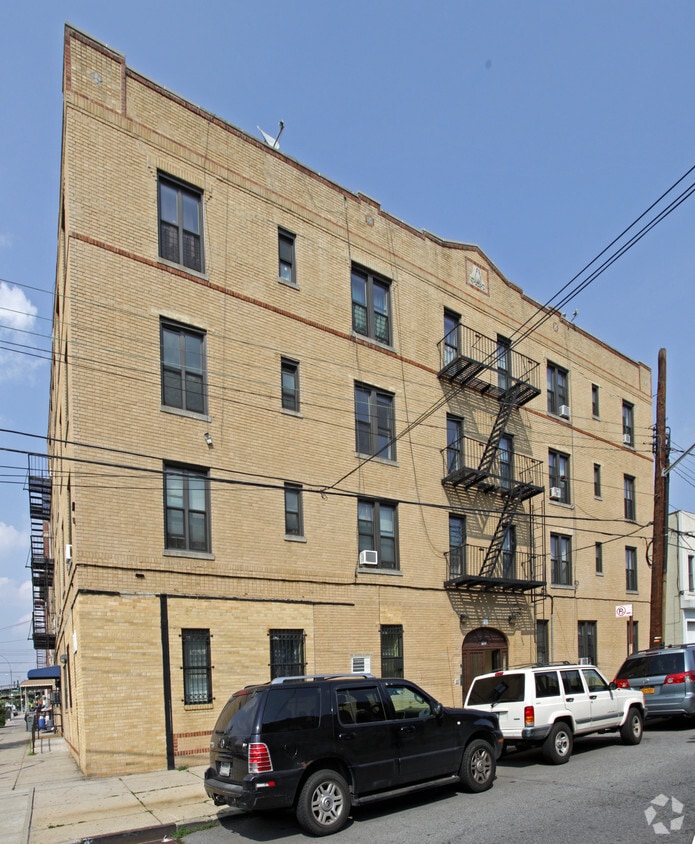 Primary Photo - 1501 Bay Ridge Ave