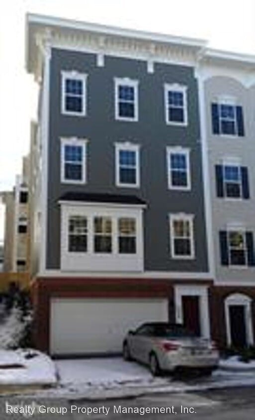 3 br, 2.5 bath House 325 Belt Pl. 42 House Rental in Gaithersburg