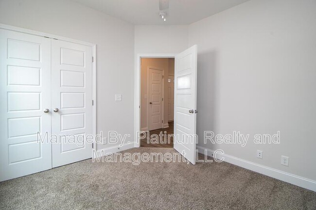 Foto del edificio - 234 Wexford Wy