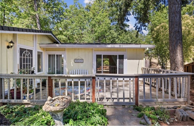 Building Photo - 6463 Altus Ct