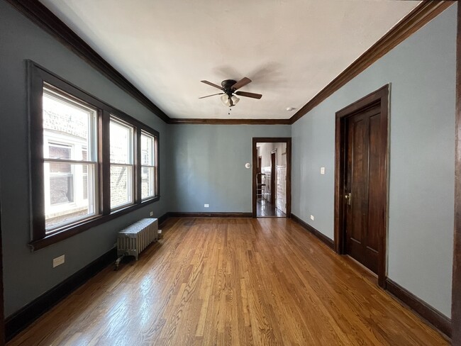 Building Photo - 4319 W Schubert Ave