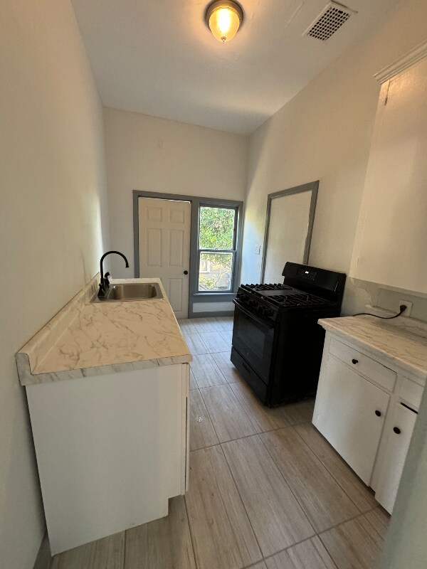 Foto principal - 7051 Painter Ave