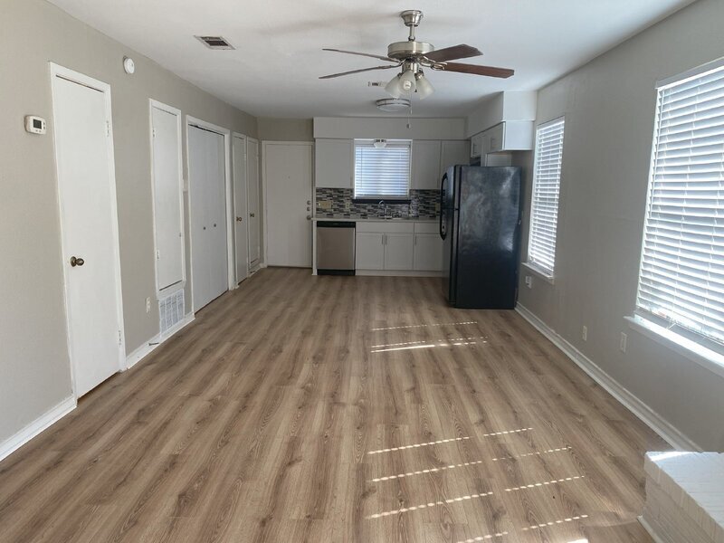 Foto principal - 1320 Southport Dr