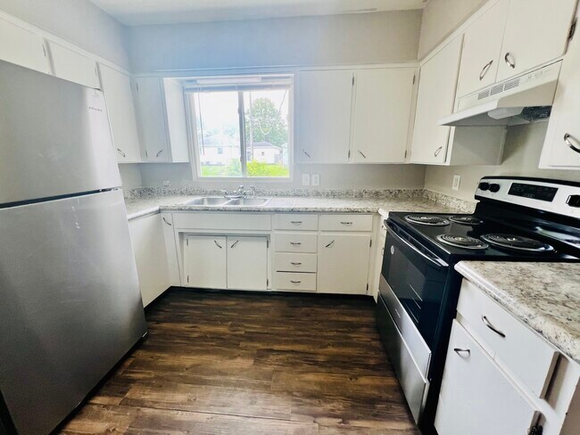 Cocina - 215 Miriam Dr