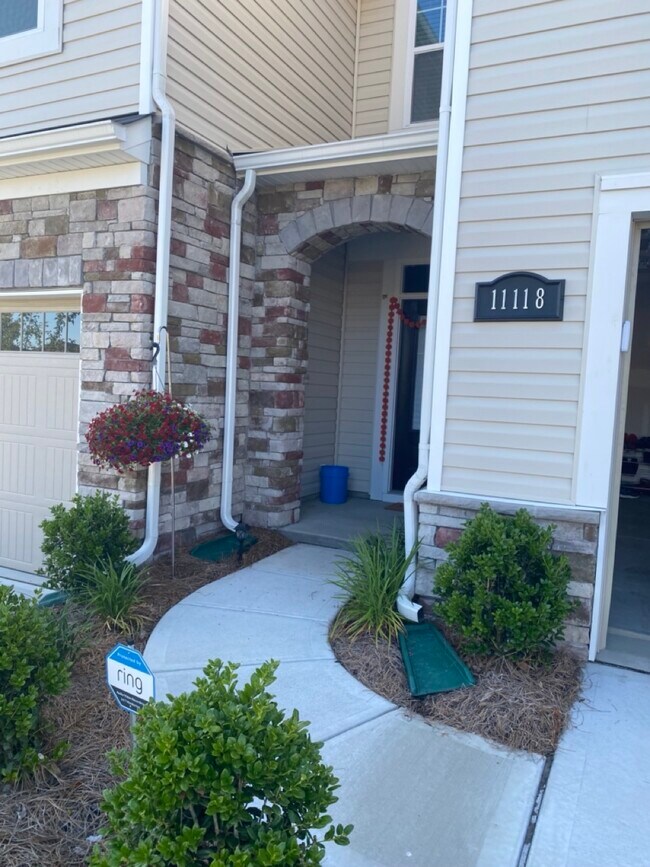Building Photo - 11118 Chalkbark Ln
