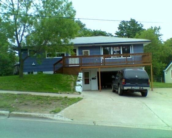 Primary Photo - 220 N 7th St