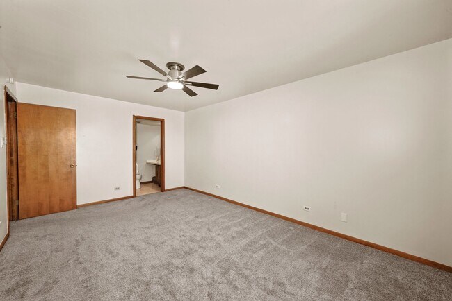 Foto del edificio - 724 E Glenwood Dyer Rd