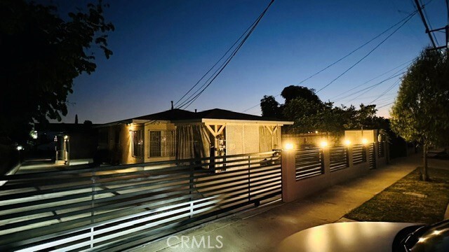 Foto del edificio - 3824 Princeton St