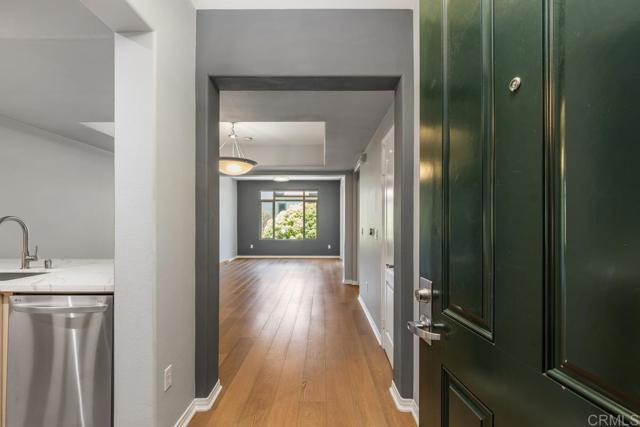Foto del edificio - 8355 Station Village Ln