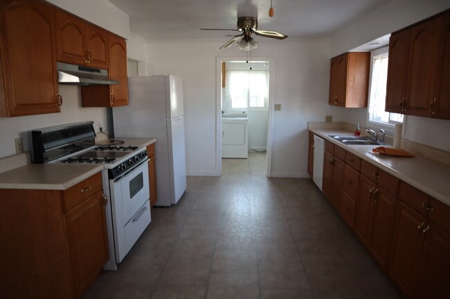 Foto del edificio - 501 Springer Ln