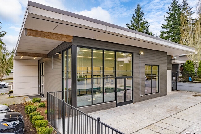 Building Photo - Redmond Park Apts