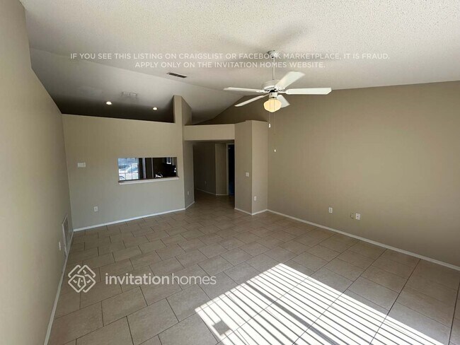 Foto del edificio - 8425 Split Creek Cir