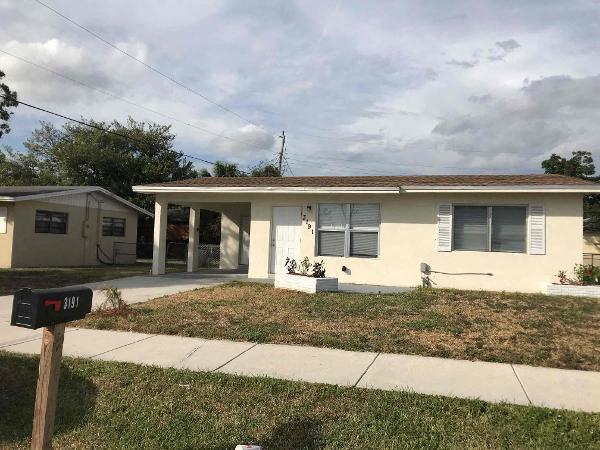 Foto principal - 3191 NW 5th St