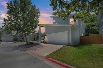 Building Photo - 7408 Brynner St