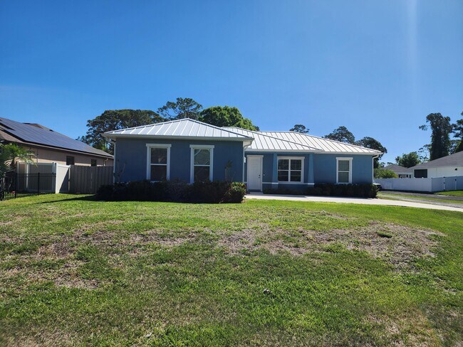 Foto del edificio - 1620 Newfound Harbor Dr