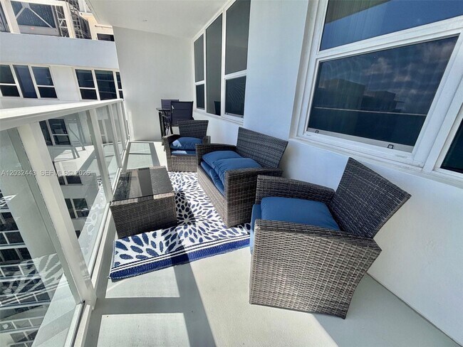 Foto del edificio - 3505 S Ocean Dr