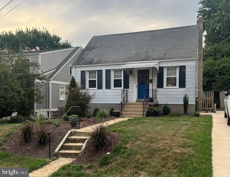 Foto principal - 6257 18th St N