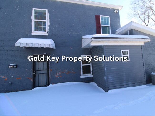 Building Photo - 1221-1223 W 14th St