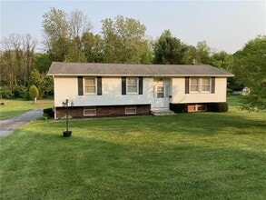 Building Photo - 325 Owen Dr