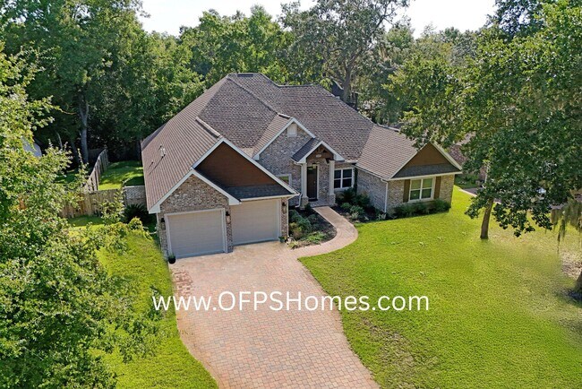 Foto del edificio - 1438 E Shores Blvd
