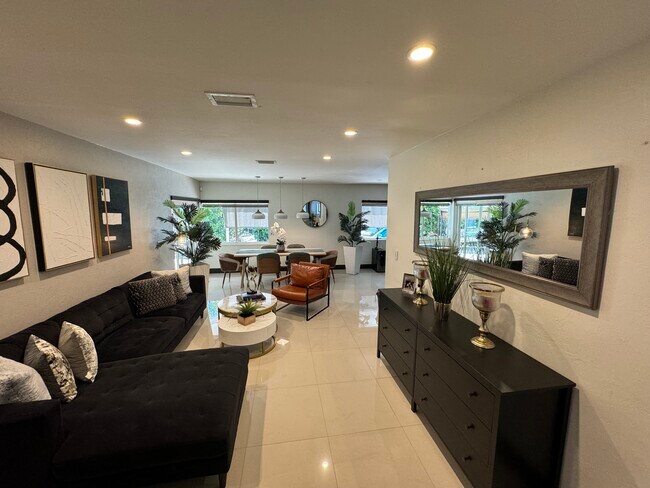 Building Photo - 9585 SW 148th Avenue Cir S