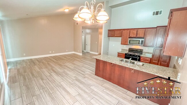 Foto del edificio - 5509 Baja Dr