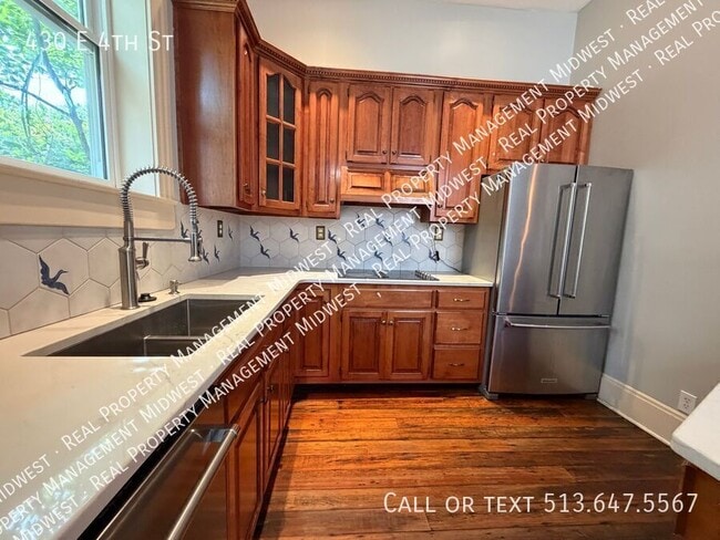 Foto del edificio - 430 E 4th St