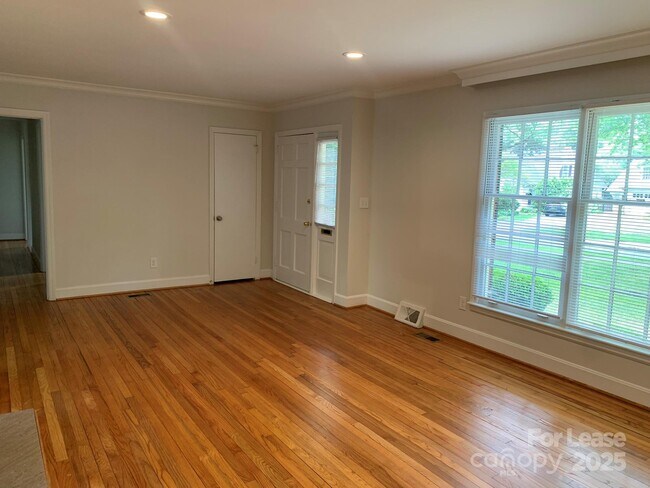 Foto del edificio - 101 Ridgewood Ave