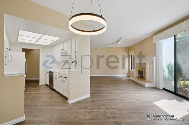 Foto del edificio - 25 Cove Ln