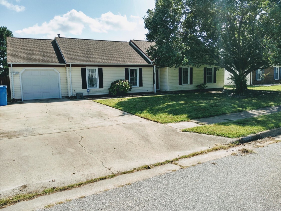 Primary Photo - 1289 Bells Mill Rd