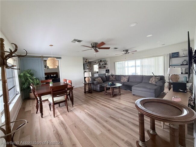 Building Photo - 185 Autumn Ave