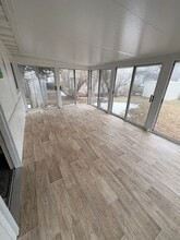 Building Photo - 1563 Oakwood Dr