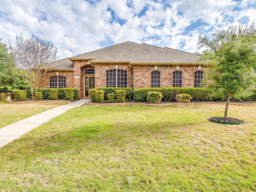 725 Whitetail Deer Ln, Crowley, TX 76036 House for Rent in Crowley