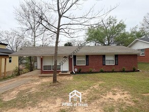 Building Photo - 19 Ivy Dr