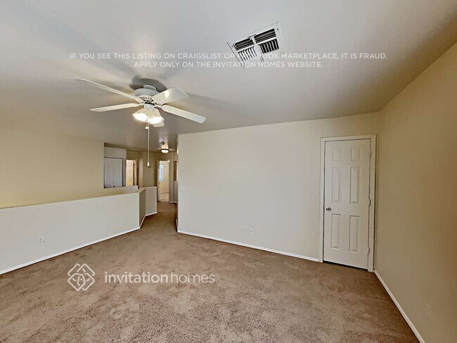 Foto del edificio - 6702 E Rollins St