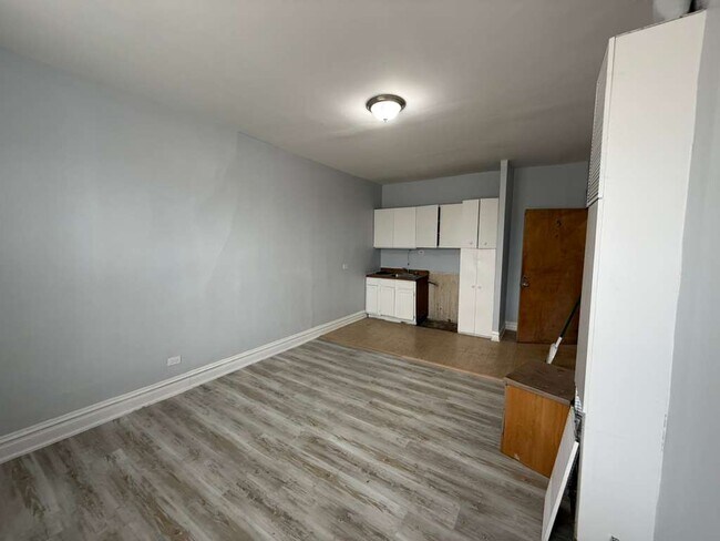 Foto del edificio - 5960 W Roosevelt Rd