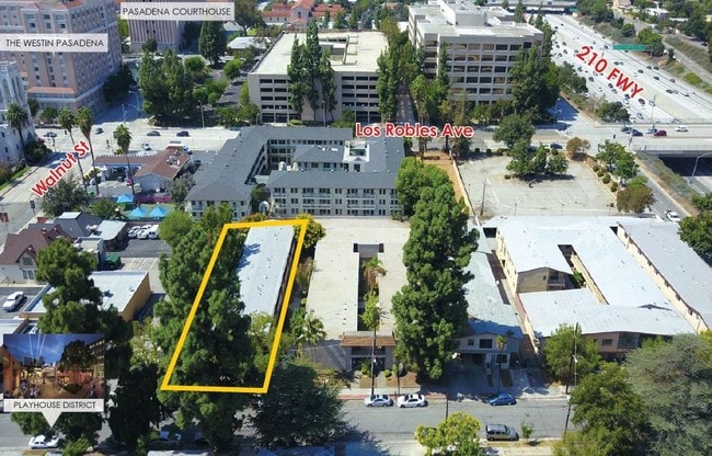 Foto del edificio - 251 N Oakland Ave