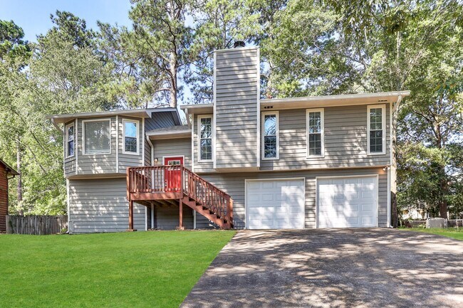 Foto del edificio - 2643 Laurel View Dr