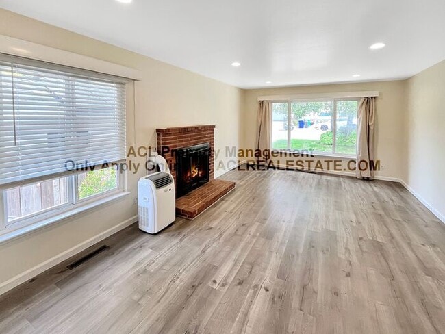 Foto del edificio - Bright 3-Bed, 2-Bath Hayward Hills Home wi...