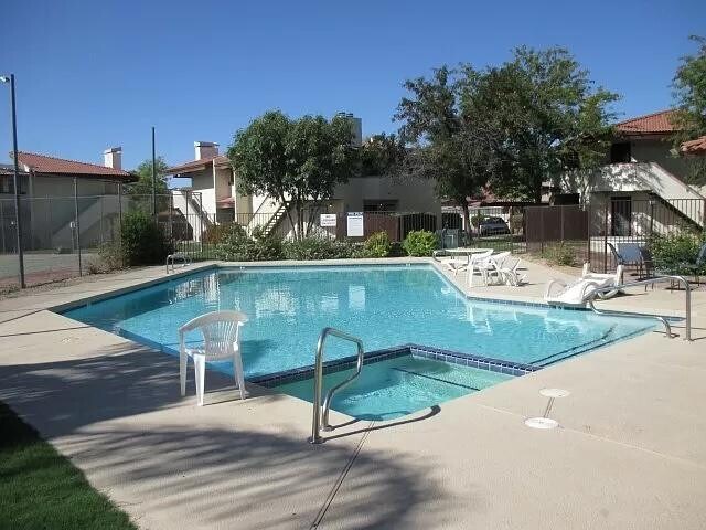 Foto del edificio - 16402 N 31st St