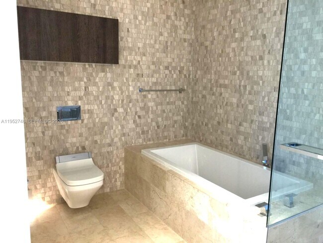 Foto del edificio - 68 SE 6th St