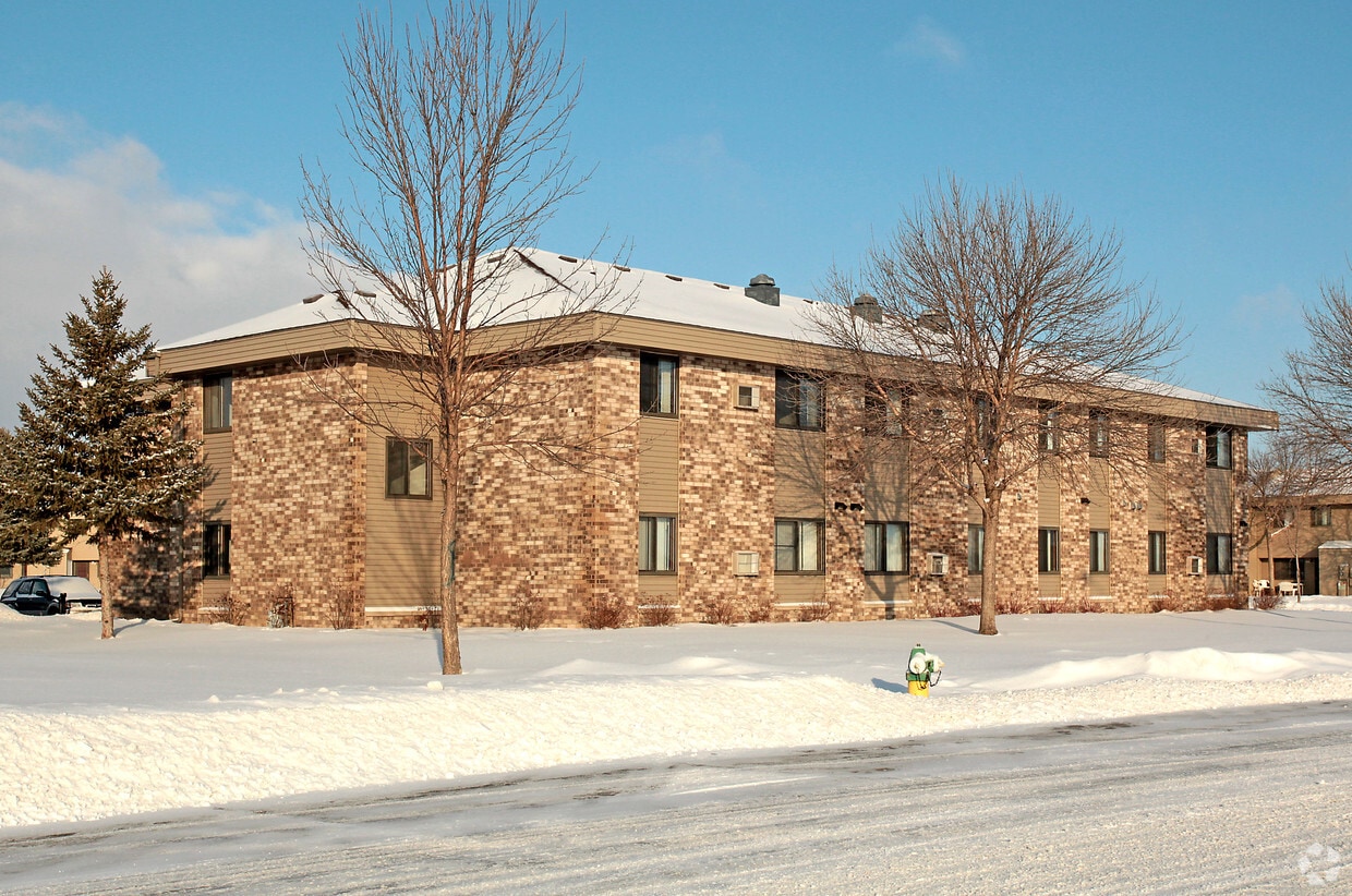 Dana Heights Apartments Apartments in Willmar, MN