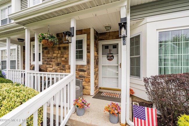 Foto del edificio - 19 Horseshoe Ct