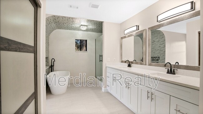 Building Photo - 7972 Snowberry Cir