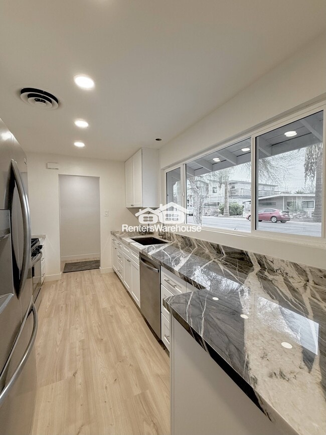 Foto del edificio - 7507 E Highland Ave