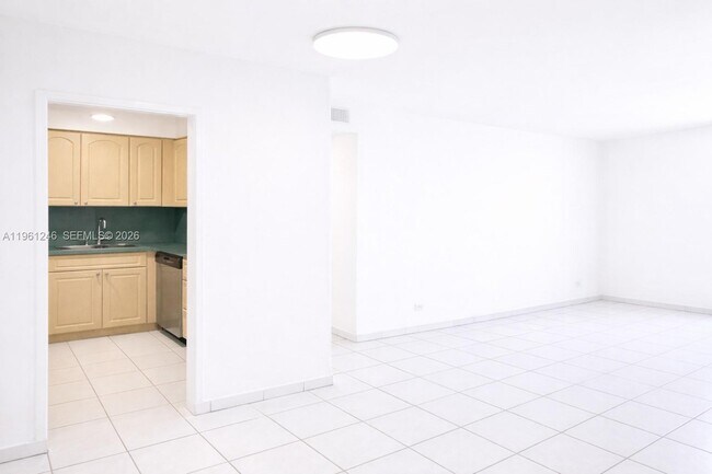 Foto del edificio - 7441 Wayne Ave