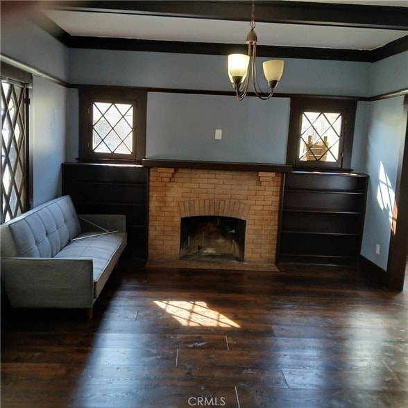 Foto del edificio - 1227 W 51st St
