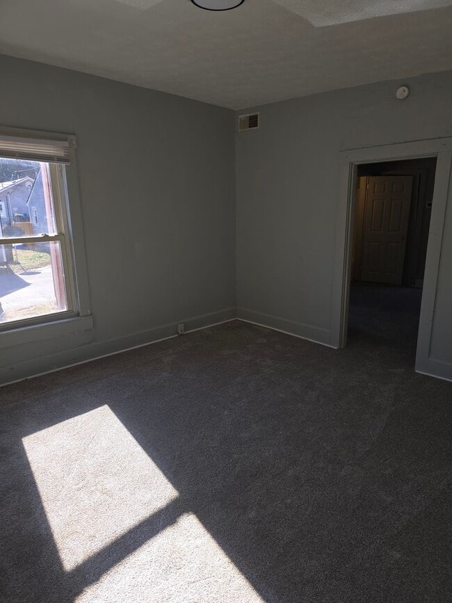 Building Photo - 208/210 Meagher Ave